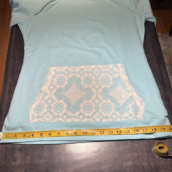 Vanilla Bay Lace Doublehood - Picture 7 of 10